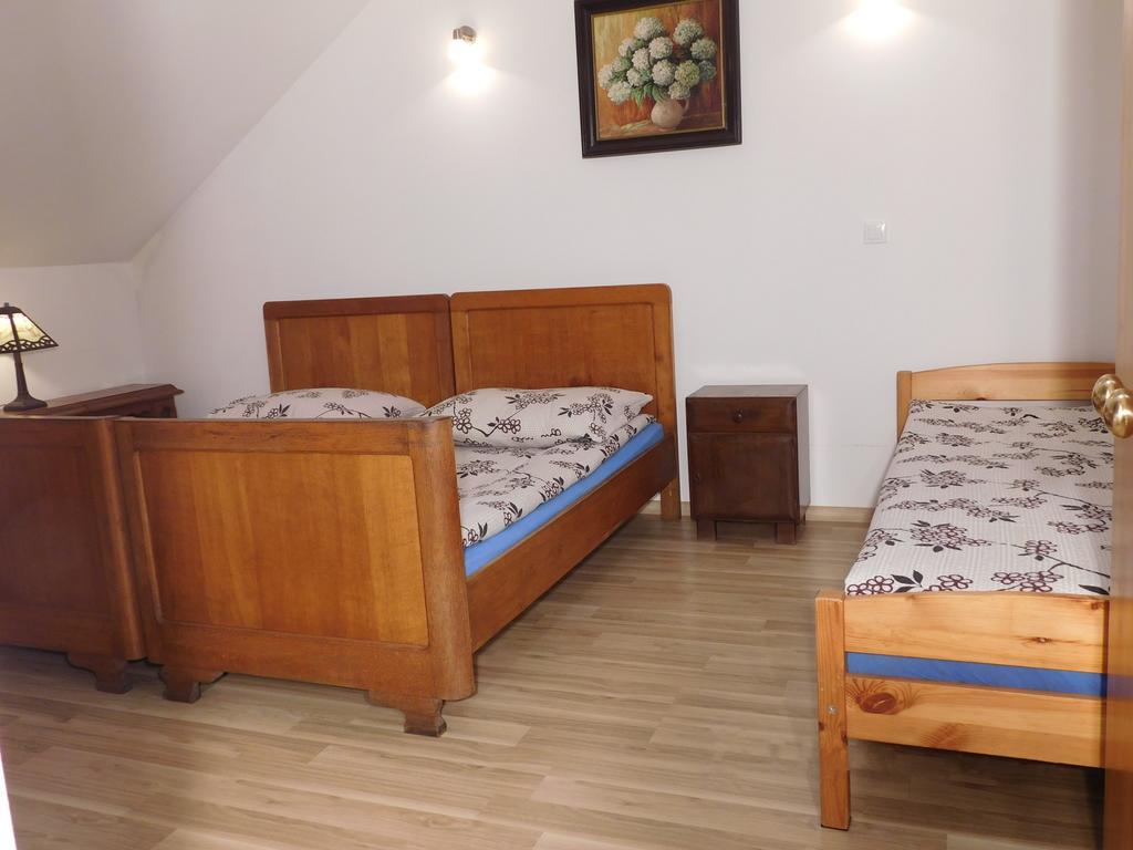 Agroturystyka Pod Czarna Sosna Bialy Lug Exteriör bild